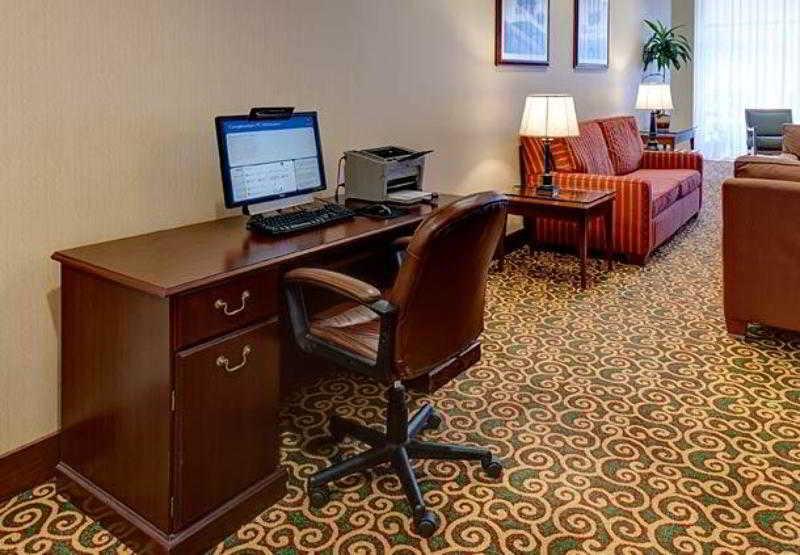 Residence Inn Houston West Energy Corridor Room photo